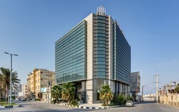 تجربه اقامت لوکس در هتل چهار ستاره آوینا قشم